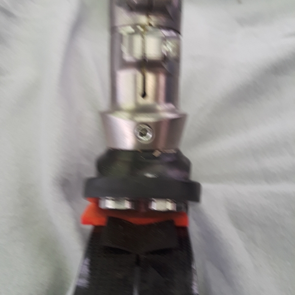 Ossur Prosthetic Right Leg - Picture 7 of 9